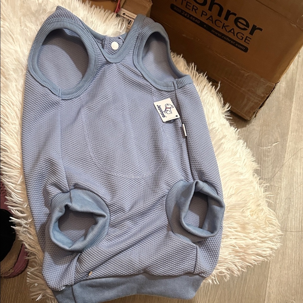 Blue Dog Sweater by - Picture 2 of 5